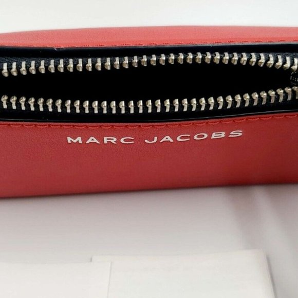 MARC JACOBS THE WEDGE CROSSBODY PHONE CASE BAG BNWT - Picture 6 of 13